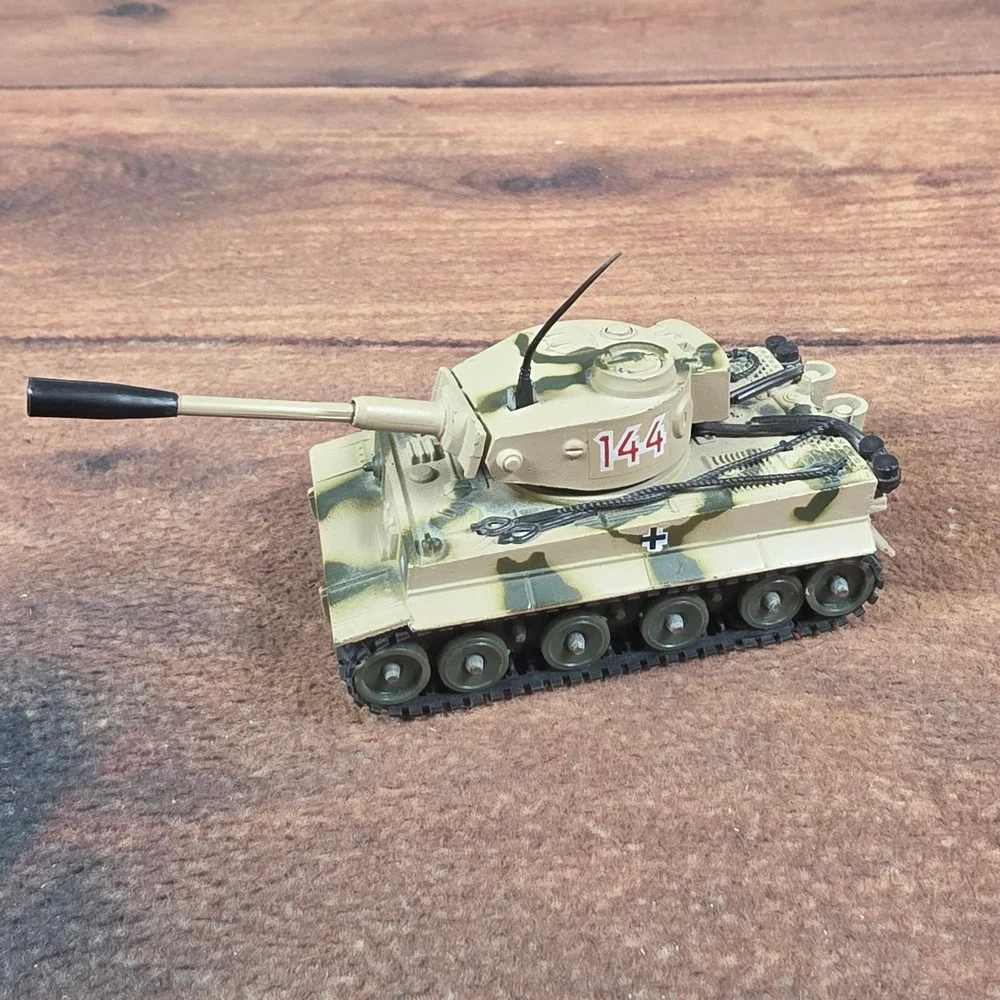 Corgi Toys Tiger 1 Tank Military Vehicle Tan Green Good Camouflage 144 WWII